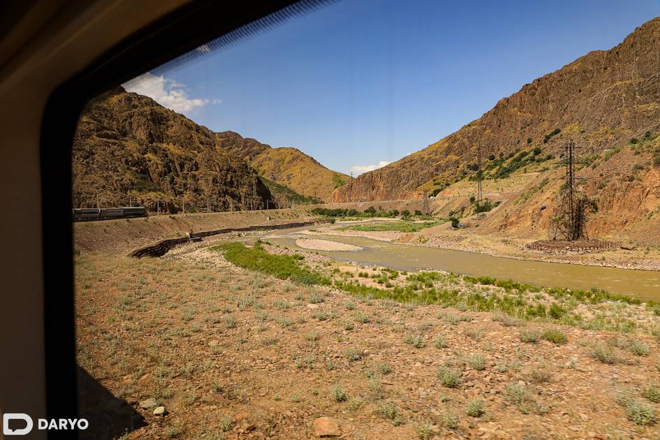Qamchiq va Darband dovonlarida qatnaydigan tezyurar poyezdlar Janubiy Koreyadan xarid qilinadi